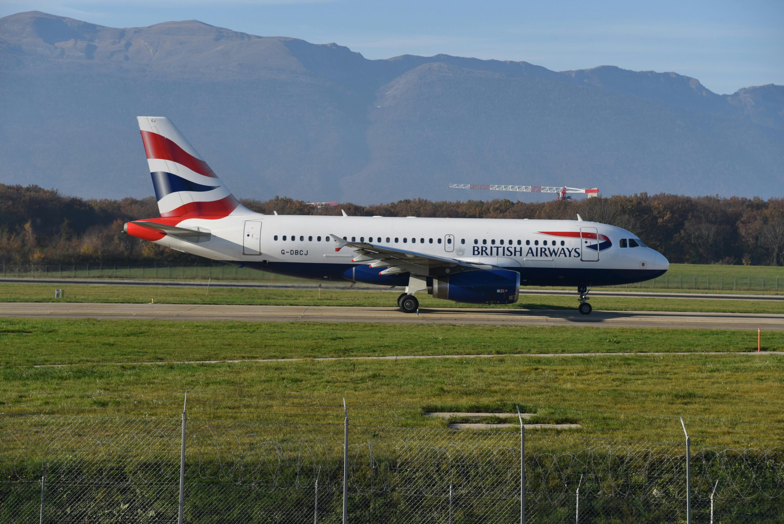 FAA Investigates British Airways Boeing 777-300ER After Bird Strike and Cabin Fumes Incident